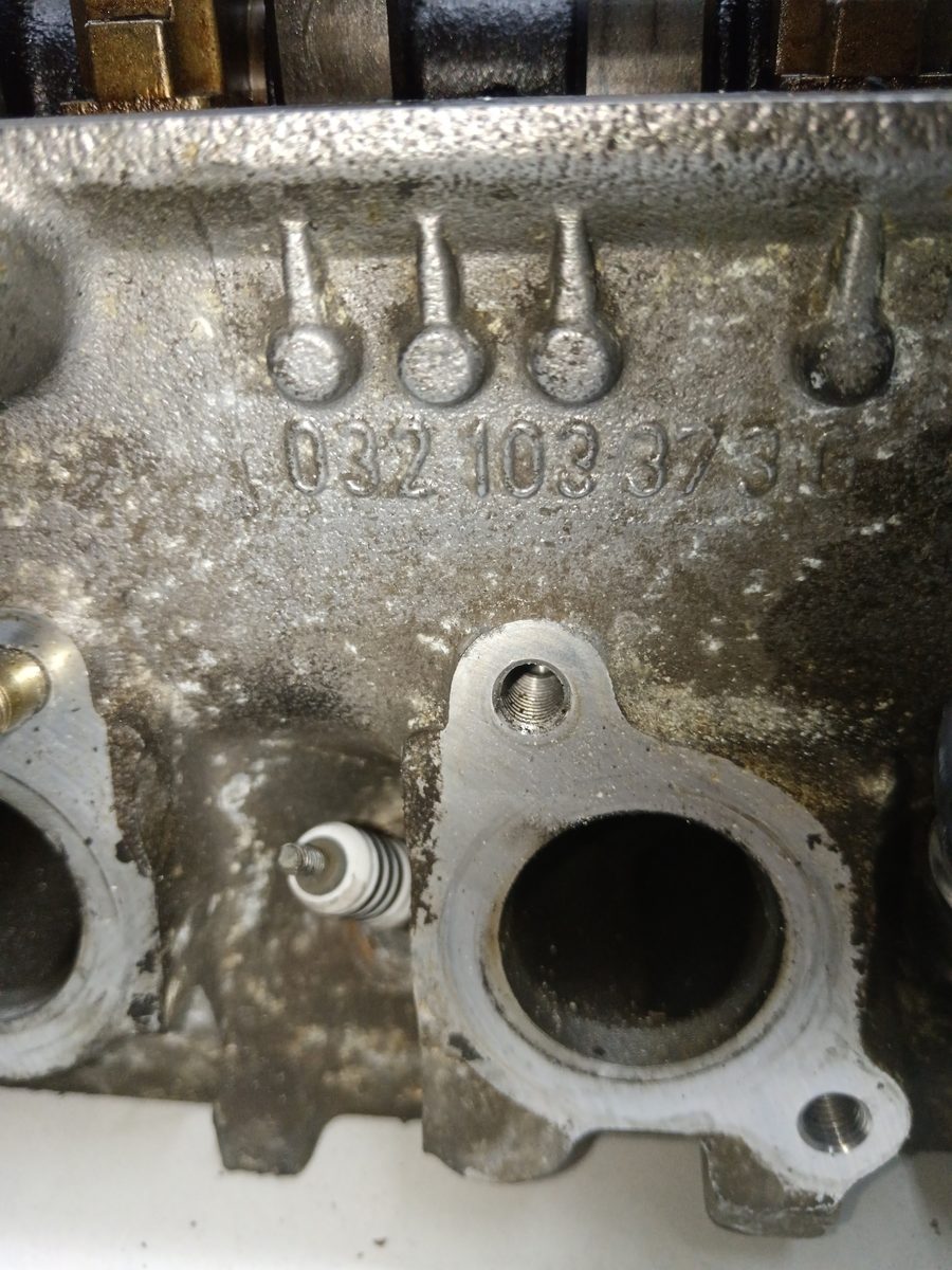 Tapa De Cilindros Volkswagen Polo (9N3) 2005-2010 Advance 1.6L 77kW 032103373G