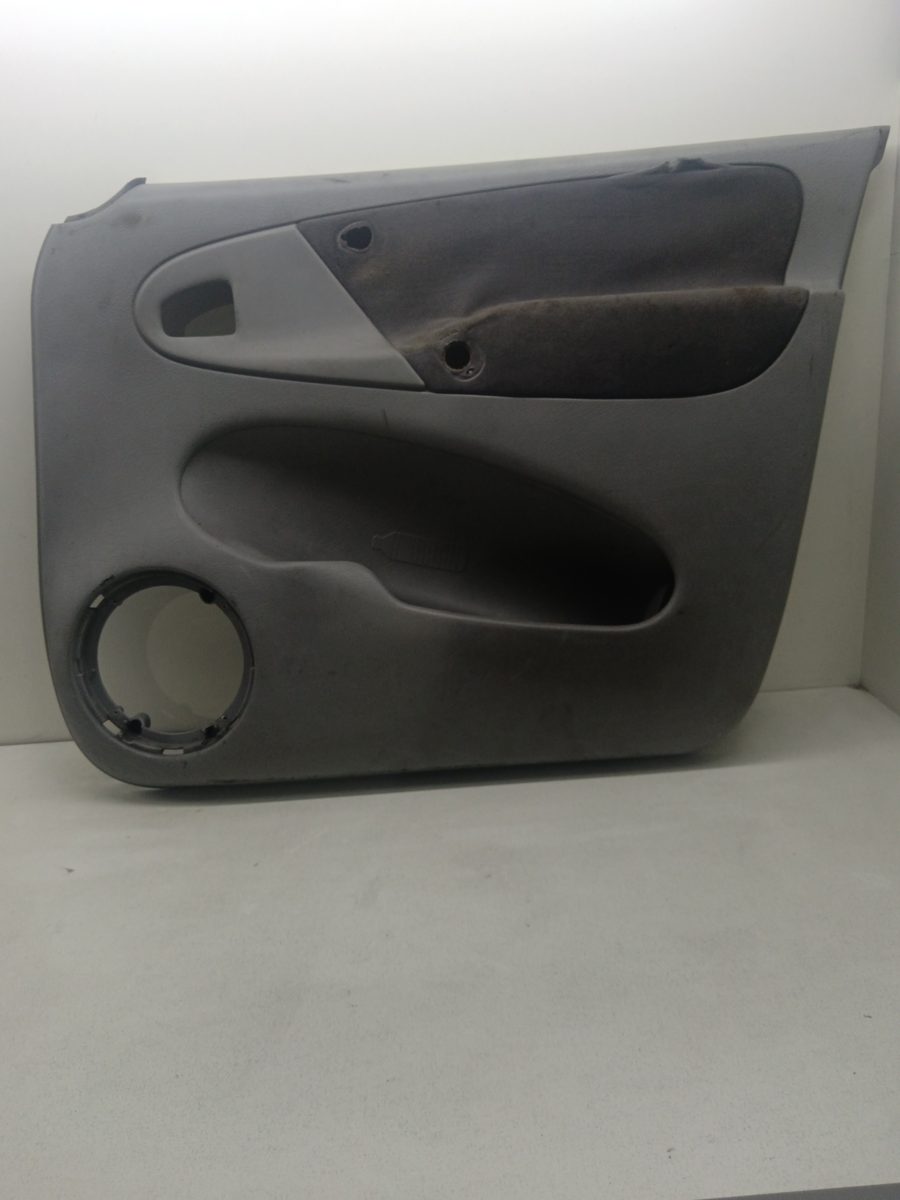 Tapizado Interior Puerta Delantero Derecho Citroën Xsara Picasso 1999-2011 9634427977