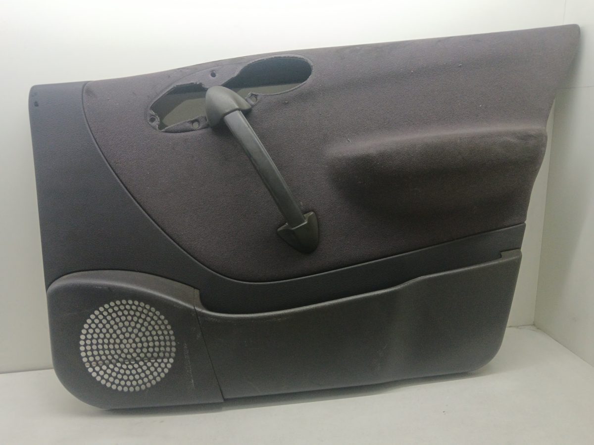 Tapizado Interior Puerta Delantero Derecho Mercedes-Benz Clase A (W168) A1687200470
