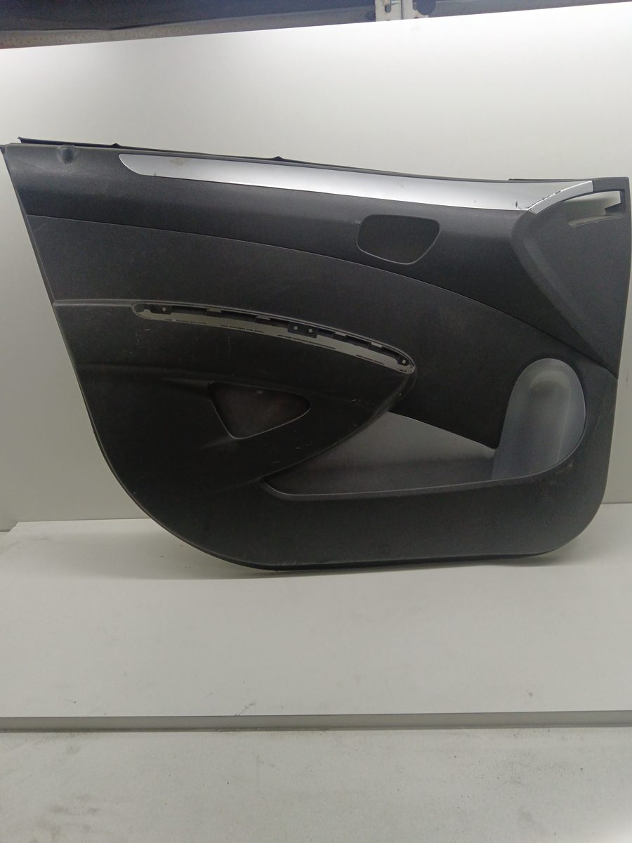 Tapizado Interior Puerta Delantero Izquierdo Chevrolet Spark Gt 2009-2016 * M300DTDKYH912