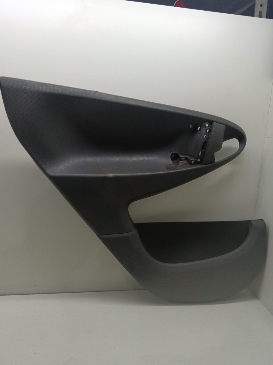 Tapizado Interior Puerta Trasero Izquierdo Peugeot 107 2005-2014 Trendy 67614OH010