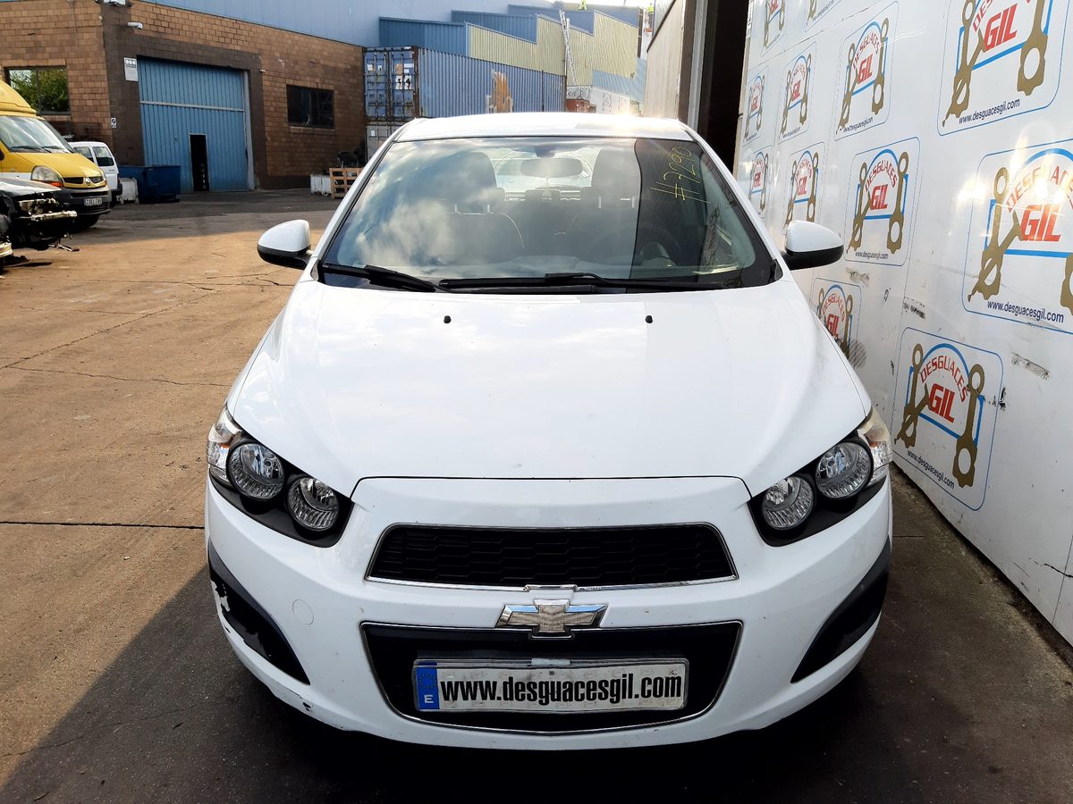 Chevrolet Sonic Hatchback del que se desmontó esta pieza