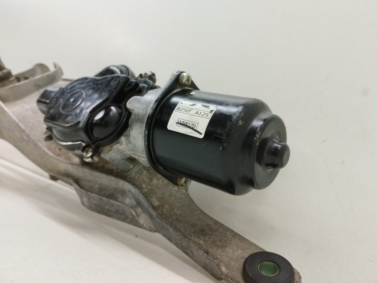 Motor Limpia Delantero Mitsubishi L 200 (KA0/KB0) 2006-2015
