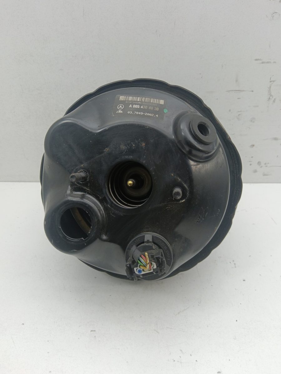 Servofreno Mercedes-Benz Clase C (W203) Berlina 2000-2007 2.7 CDI 20V CAT 03784920024