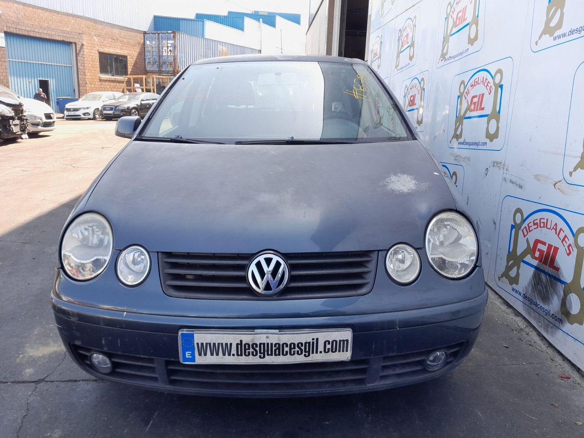 Volkswagen Polo (9N1) del que se desmontó esta pieza
