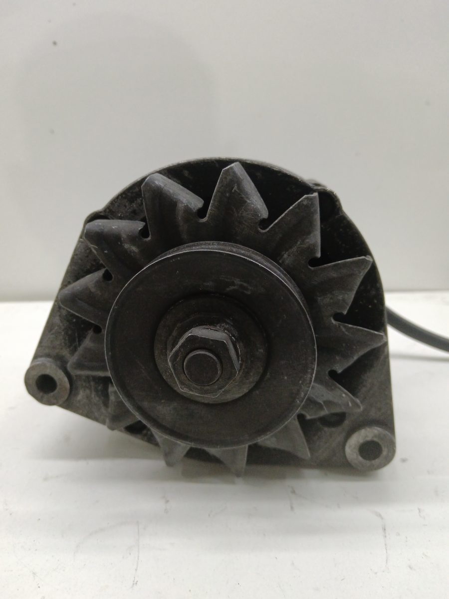 Alternador Mercedes-Benz Clase S (W116) desde 1972