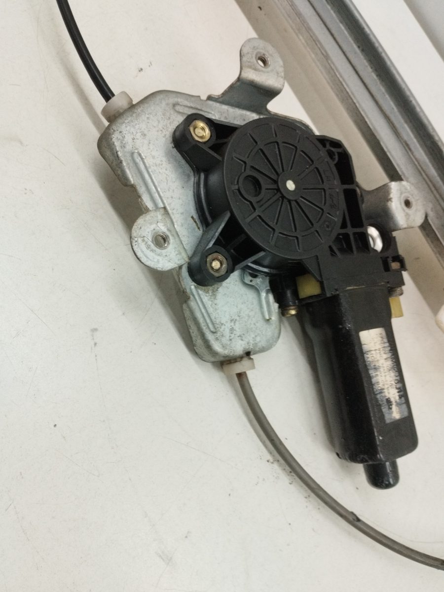 Alza Cristal Delantero Izquierdo Electrico Hyundai Atos Prime (MX) 2000-2010