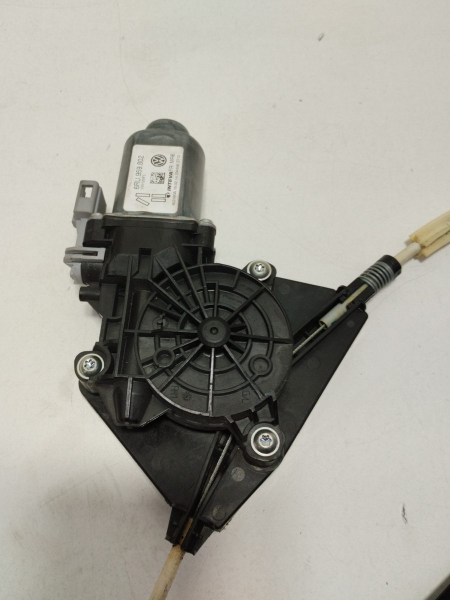 Alza Cristal Delantero Izquierdo Electrico Volkswagen Up! (121) 2011-2016