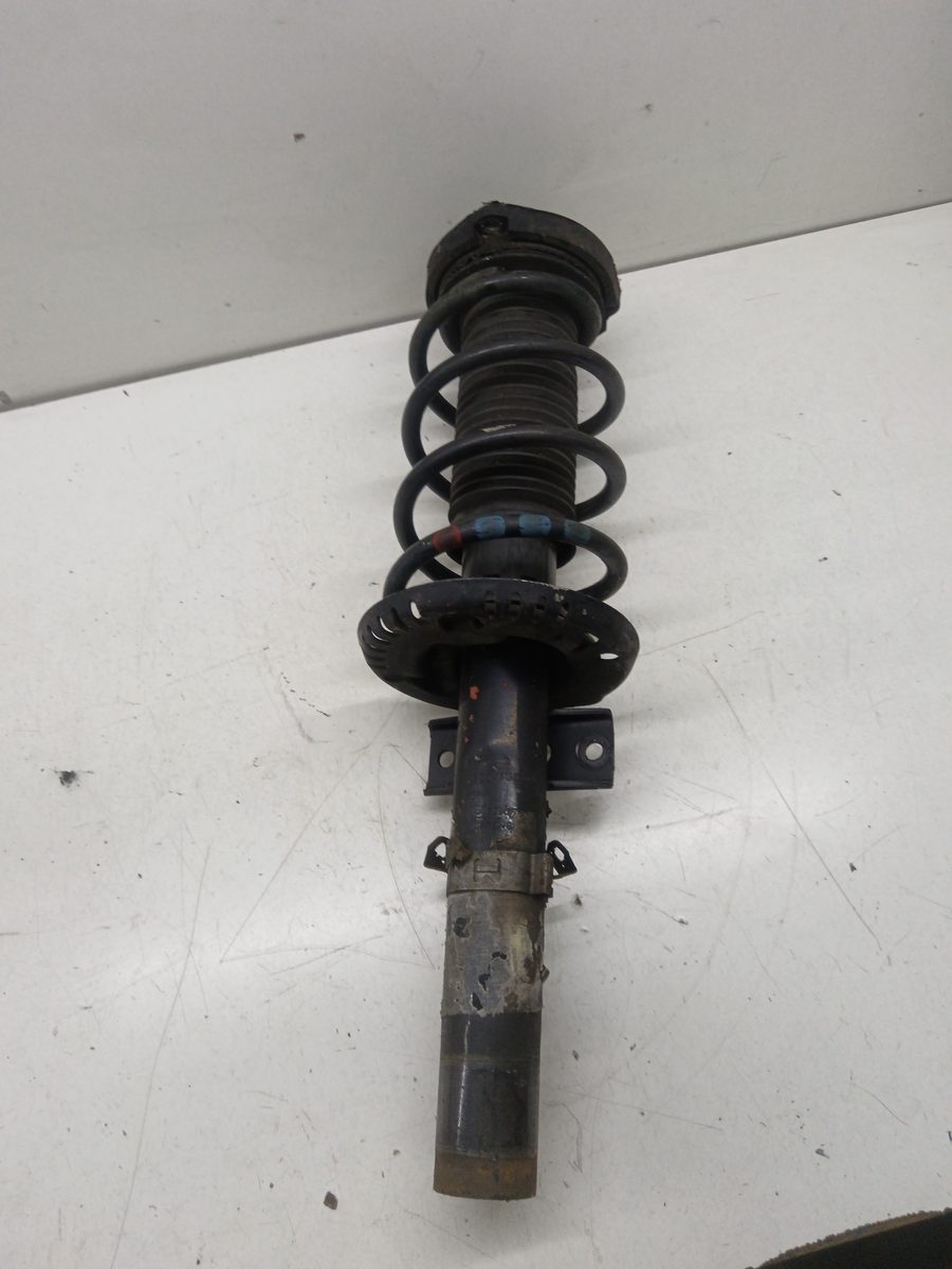 Amortiguador Delantero Der/Izq Volkswagen Fox (5Z1) 2005-2012