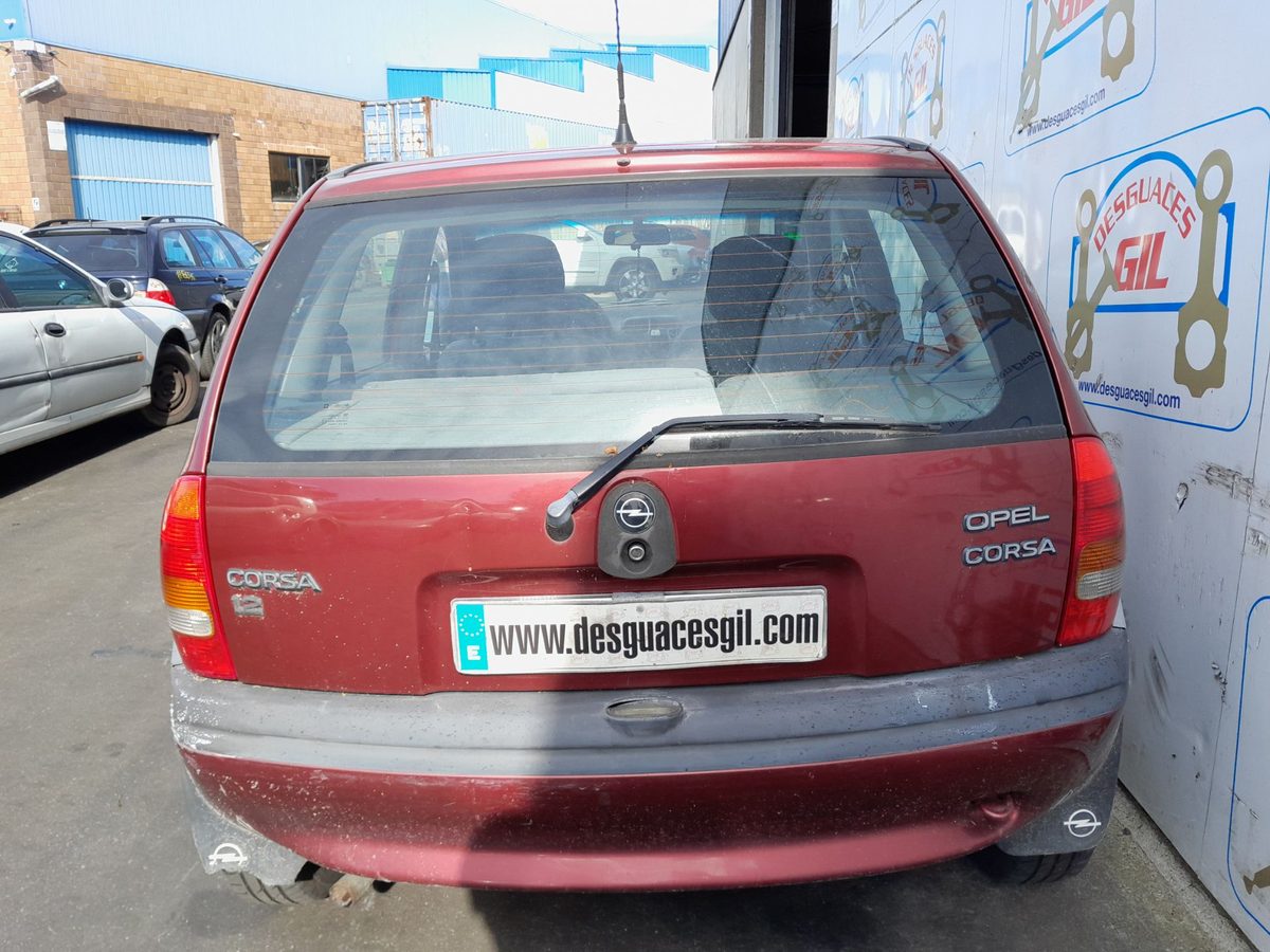 Opel Corsa B del que se desmontó esta pieza