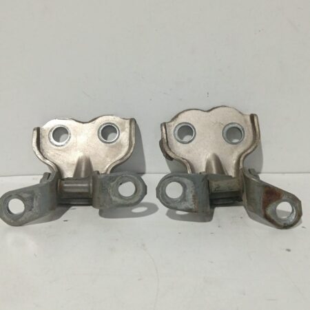 Bisagra Puerta Trasera Derecha Toyota Corolla 1986-1990