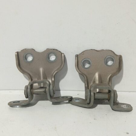Bisagra Puerta Trasera Izquierda Toyota Corolla 1986-1990