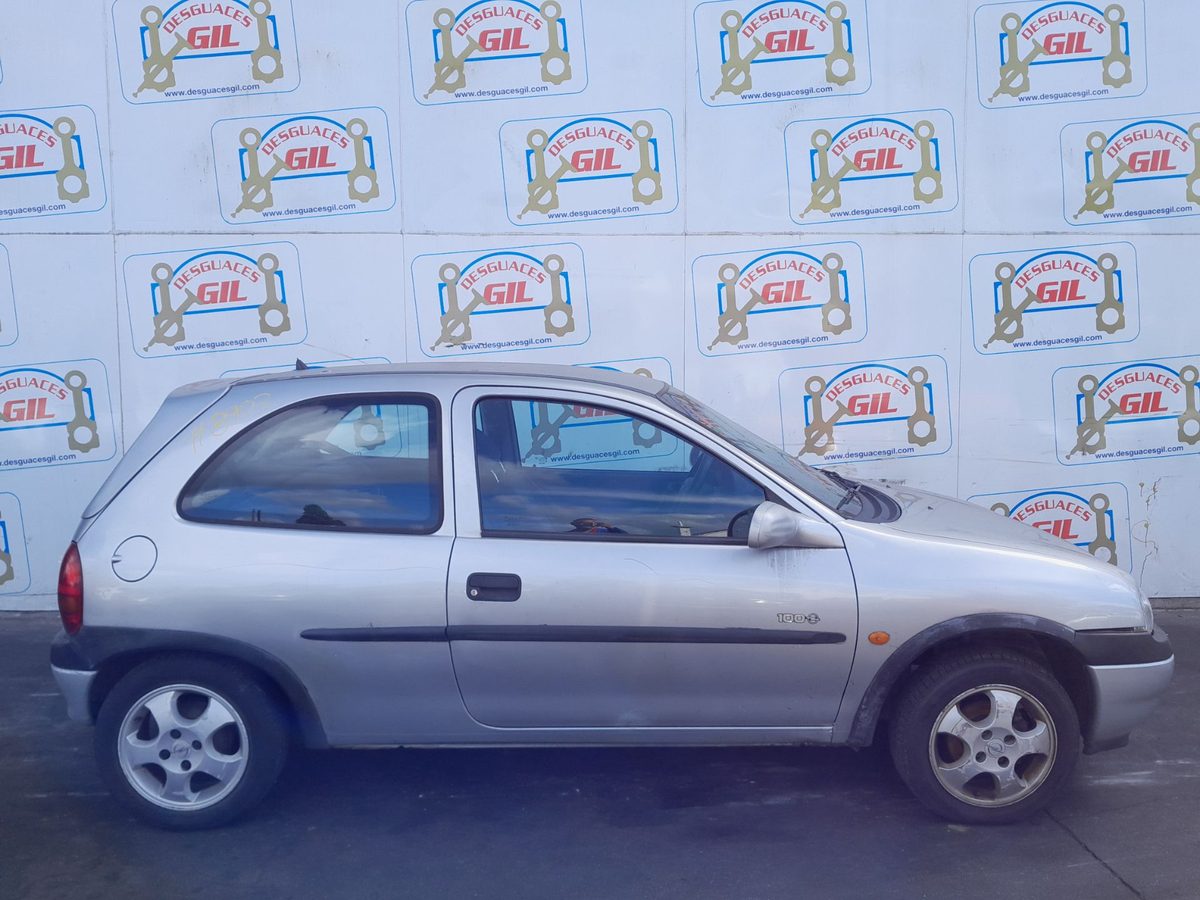 Opel Corsa B del que se desmontó esta pieza