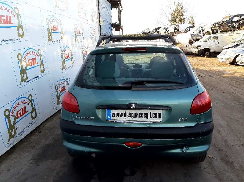Peugeot 206 del que se desmontó esta pieza