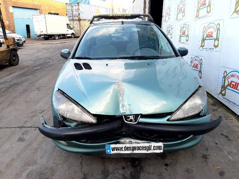 Peugeot 206 del que se desmontó esta pieza