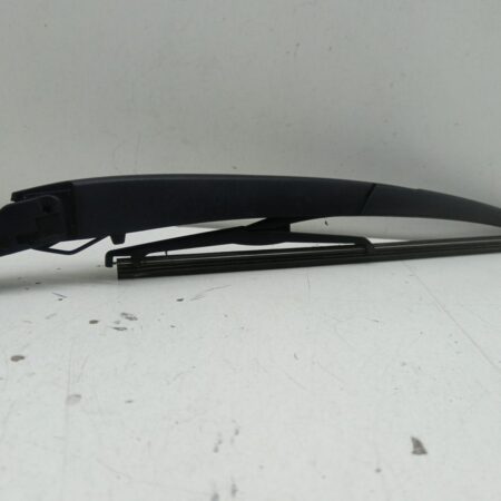 Brazo Limpia Luneta Renault Sandero 2012-Actualidad Laureate