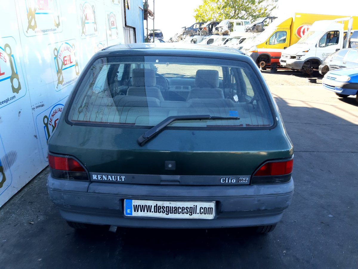 Renault Clio I Fase I+II (B/C57) del que se desmontó esta pieza