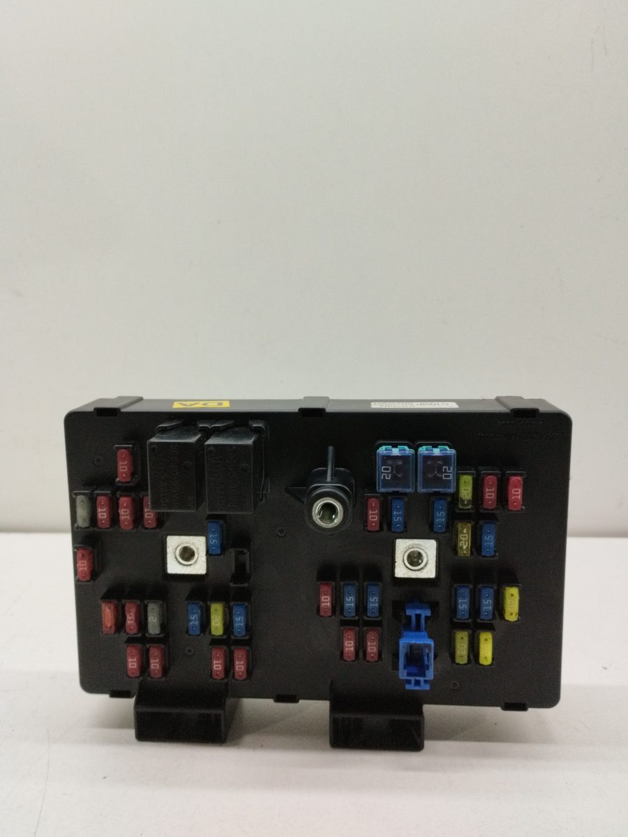 Caja Reles / Fusibles Chevrolet Captiva 2006-2016 2.0 VCDI LS 2.0L 93kW AK62039