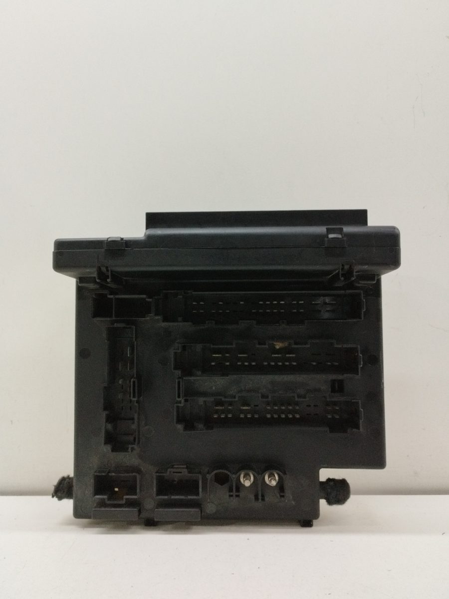 Caja Reles / Fusibles Ford Escort Berlina 1986-1996 CL 1.8L 44kW