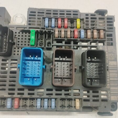 Caja Reles / Fusibles Peugeot 508 2011-Actualidad Allure 2.0L 132kW 9810719180