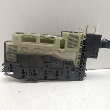 Caja Reles / Fusibles Renault Clio II Fase II (B/CB0) 2001-2013 Authentique 7700415565