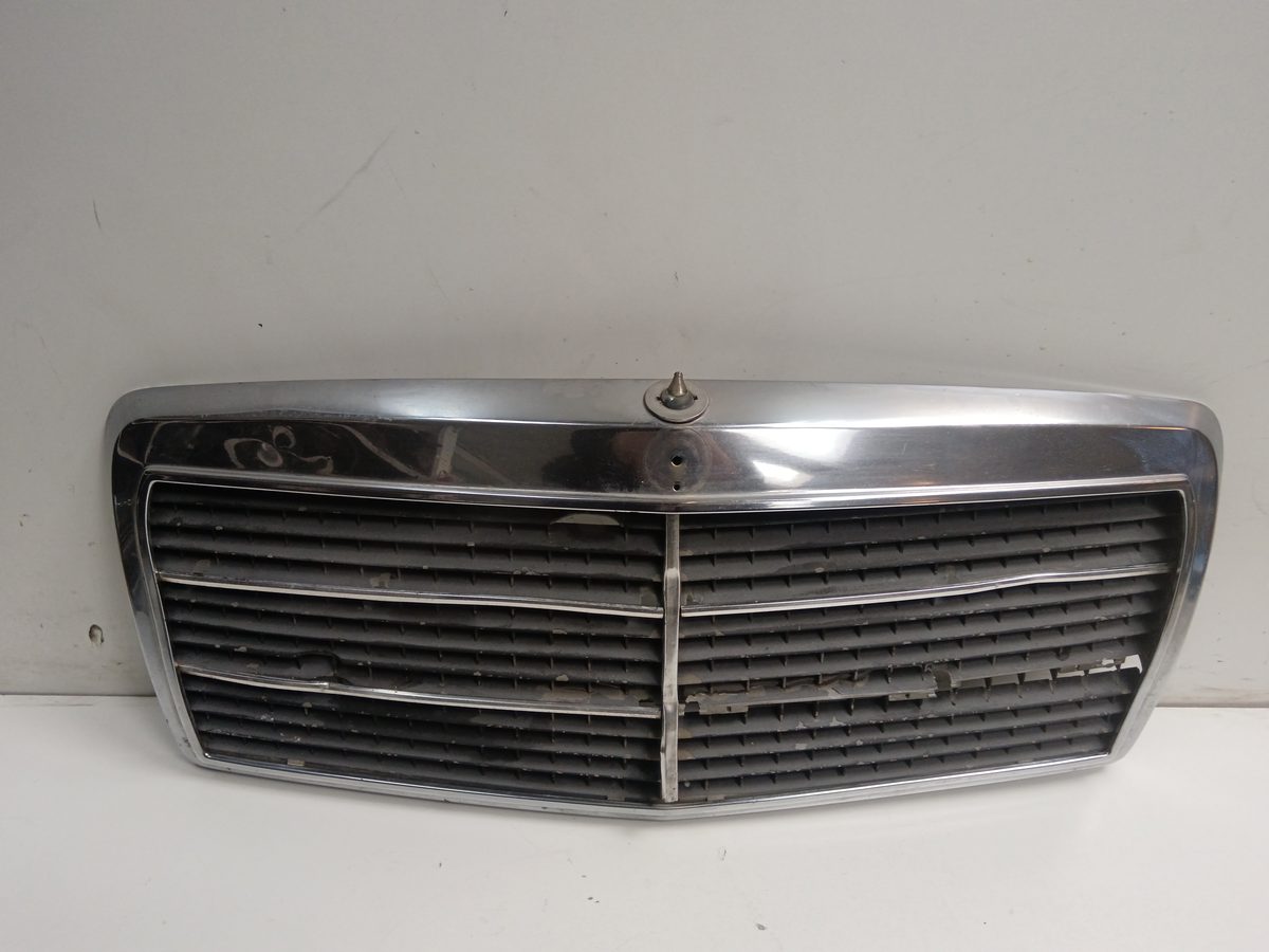 Careta Mercedes-Benz Clase C (W201) Berlina 1982-1993