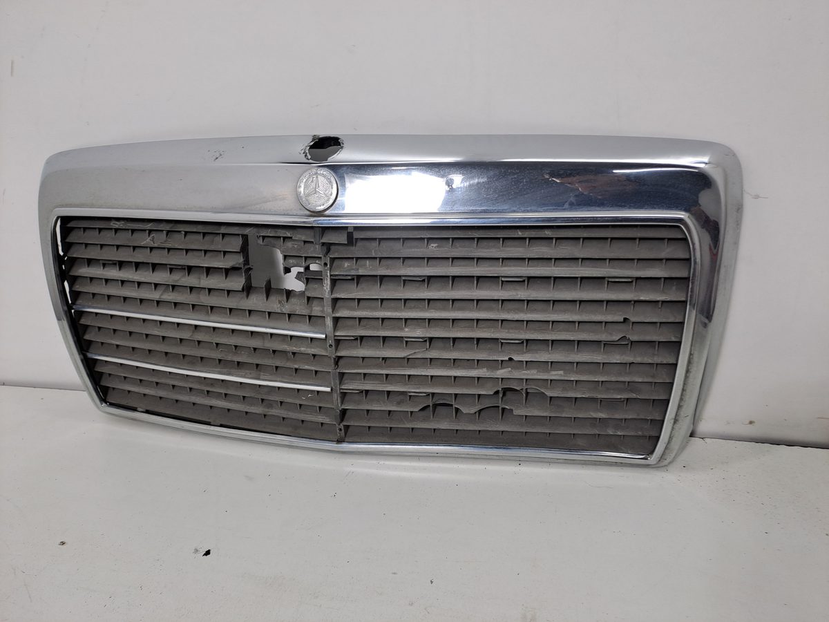 Careta Mercedes-Benz Clase E (W124) 1984-1997
