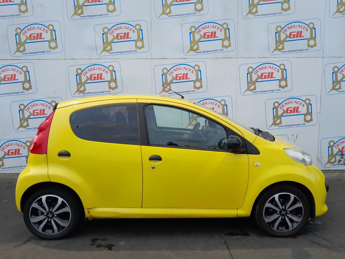 Peugeot 107 del que se desmontó esta pieza