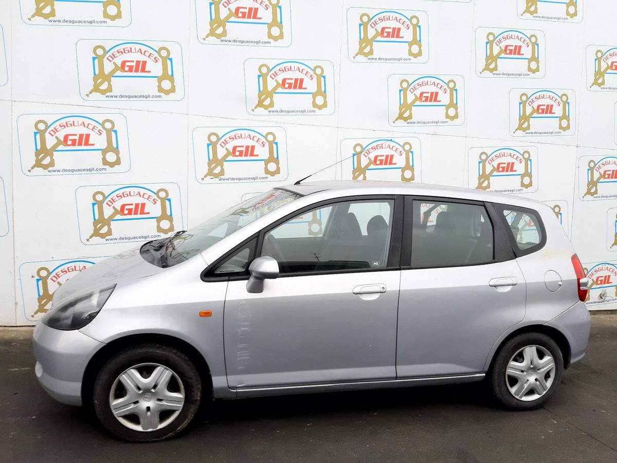 Honda Fit (GD1/5) del que se desmontó esta pieza