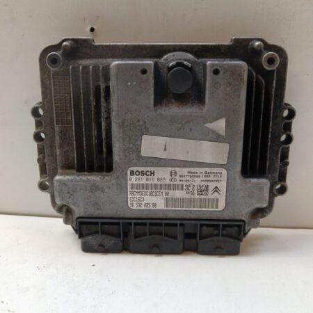 Centralita Motor Uce Peugeot 206 Berlina 1998-2010 X-Line Clim 1.4L 50kW 0281011089