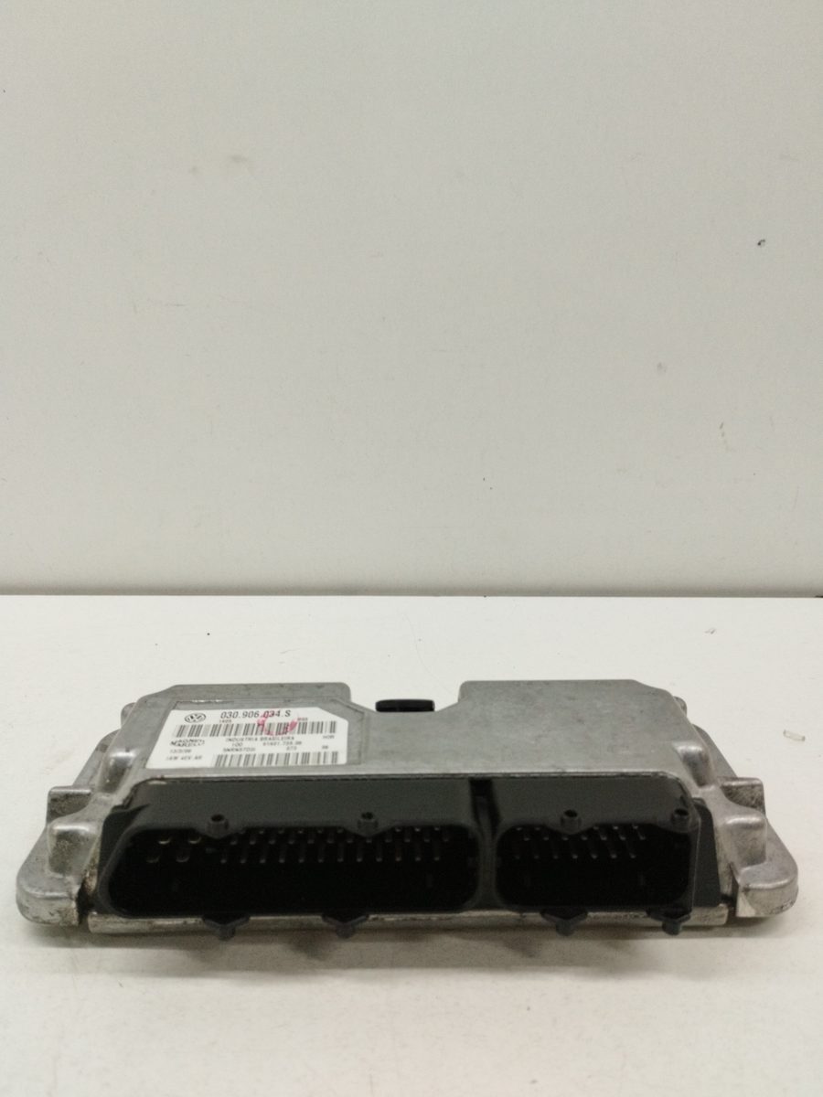 Centralita Motor Uce Volkswagen Fox (5Z1) 2005-2012 Básico 1.4L 51kW 030906034S