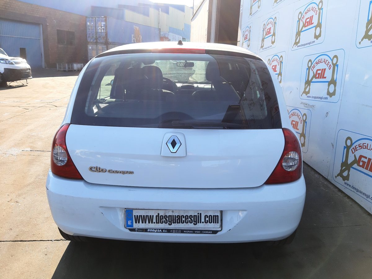 Renault Clio II Fase II (B/CB0) del que se desmontó esta pieza