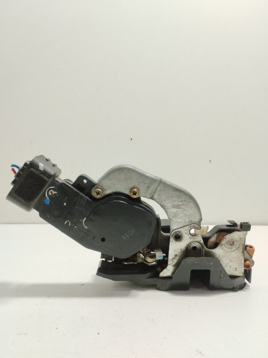 Cerradura Puerta Delantera Derecha Toyota Corolla (E15) 2006-2011 Luna
