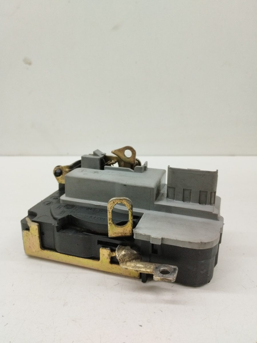 Cerradura Puerta Delantera Izquierda Peugeot 206 Sw 2002-2007 XS