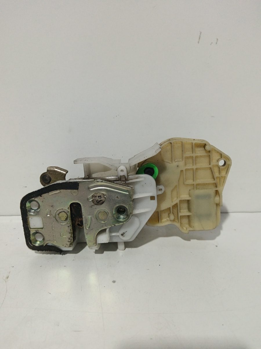 Cerradura Puerta Trasera Derecha Honda Fit (GD1/5) 2002-2008