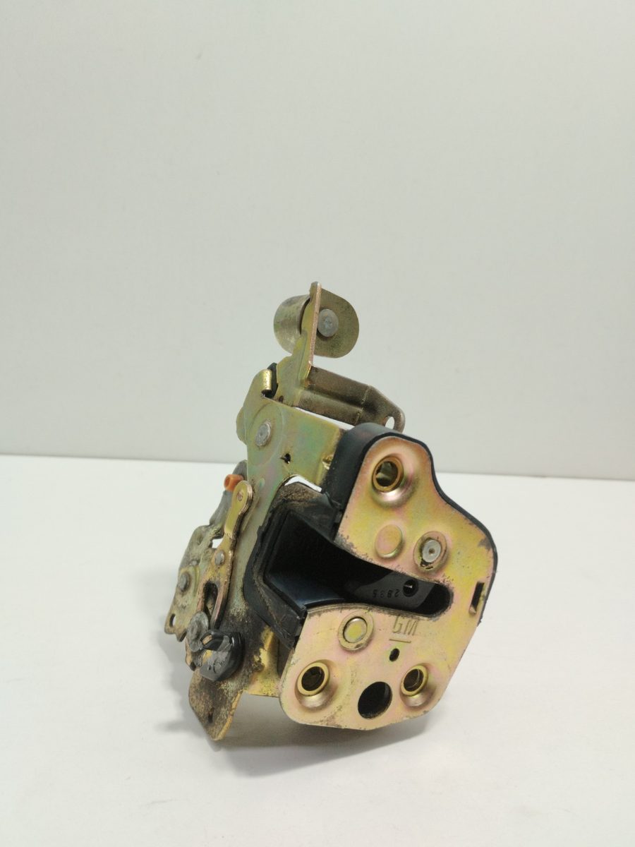 Cerradura Puerta Trasera Derecha Opel Corsa B 1993-1997 Swing 90503794
