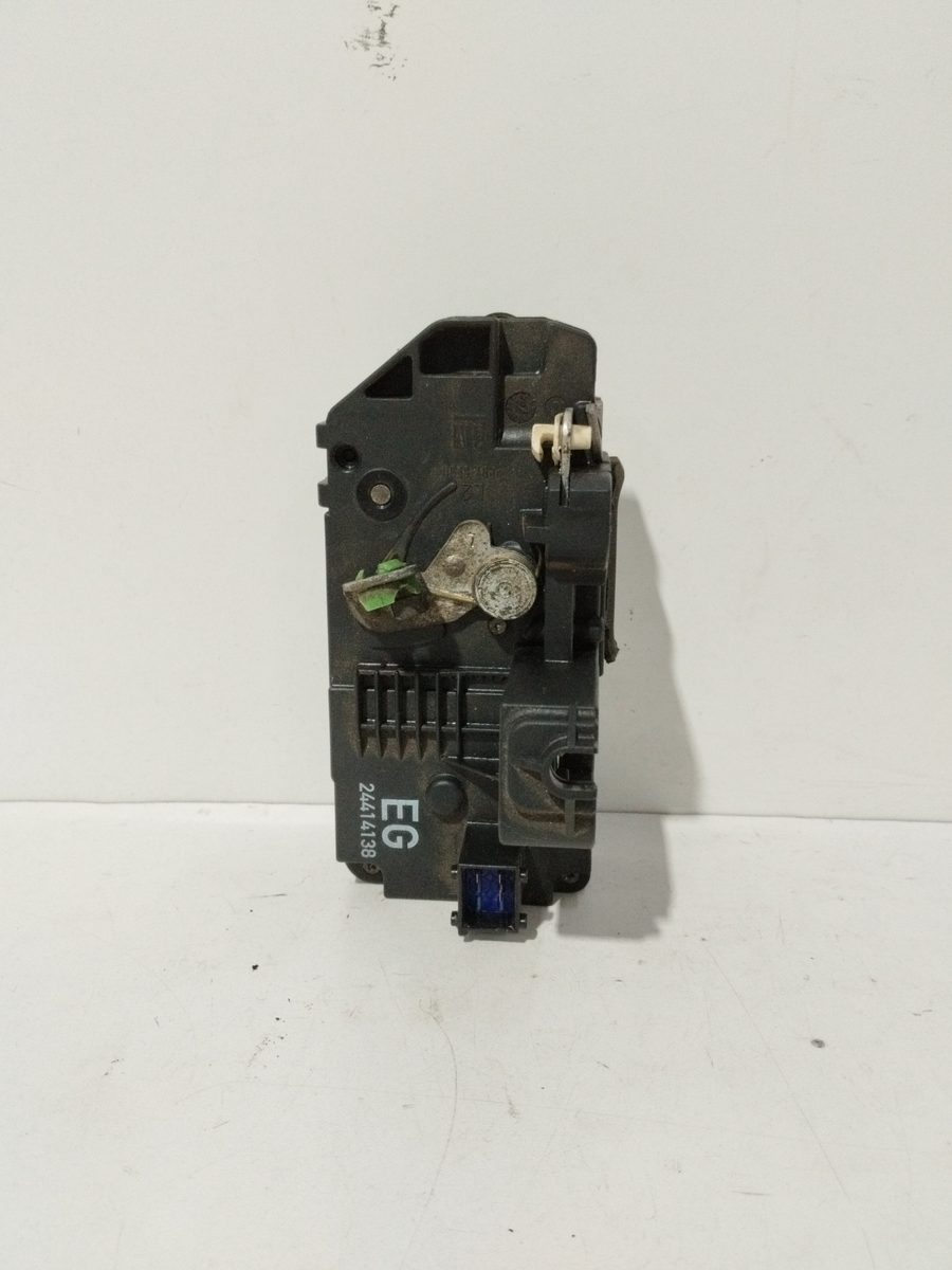 Cerradura Puerta Trasera Izquierda Chevrolet Corsa 2 2000-2003