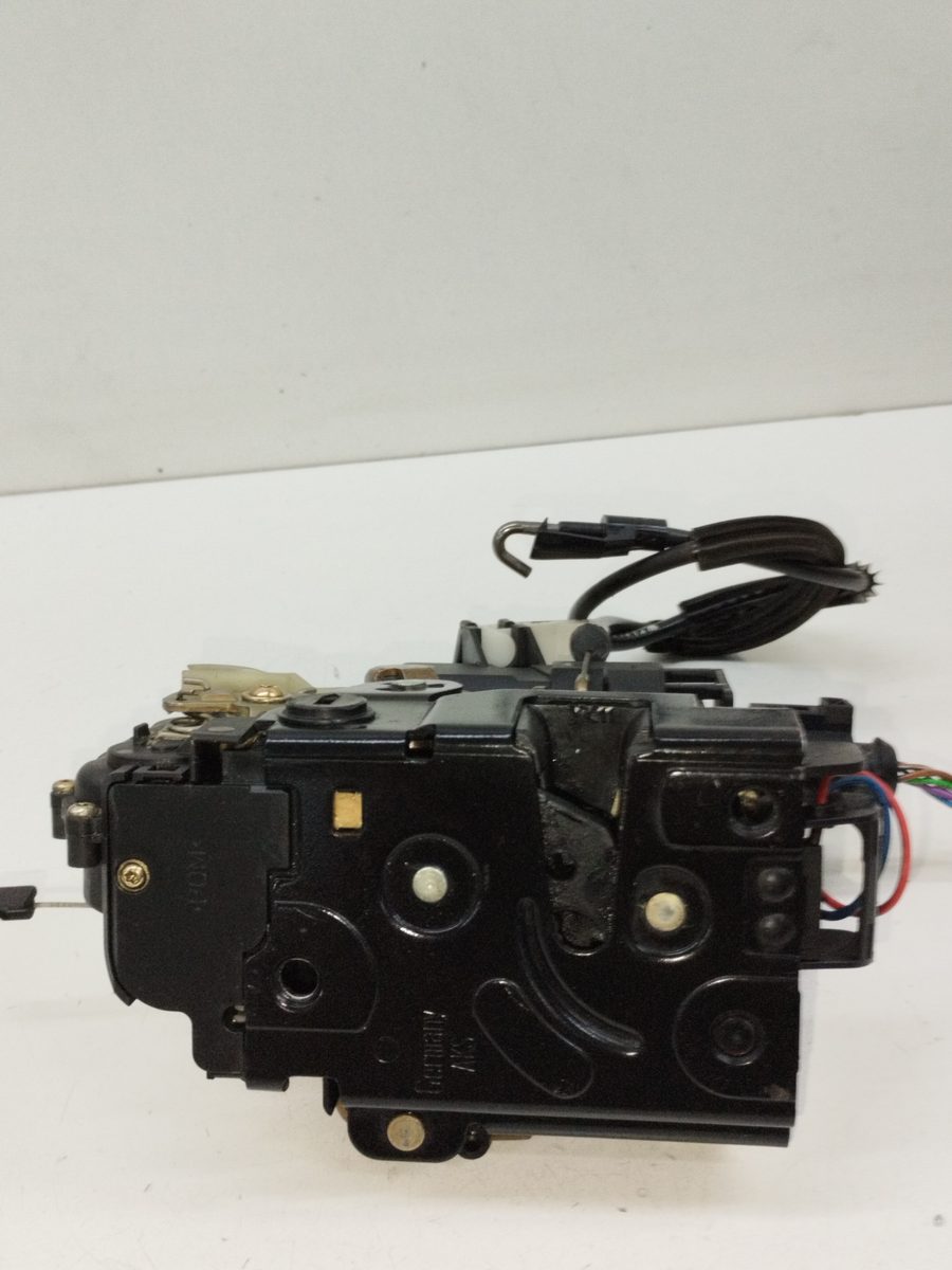 Cerradura Puerta Trasera Izquierda Volkswagen Bora (1J2) 1998-2005