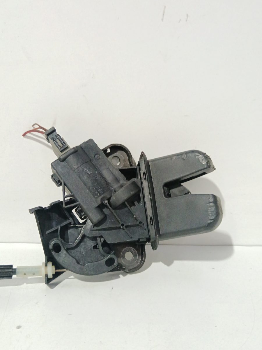 Cerradura Tapa de Baúl Volkswagen Jetta (1K2) 2005-2010