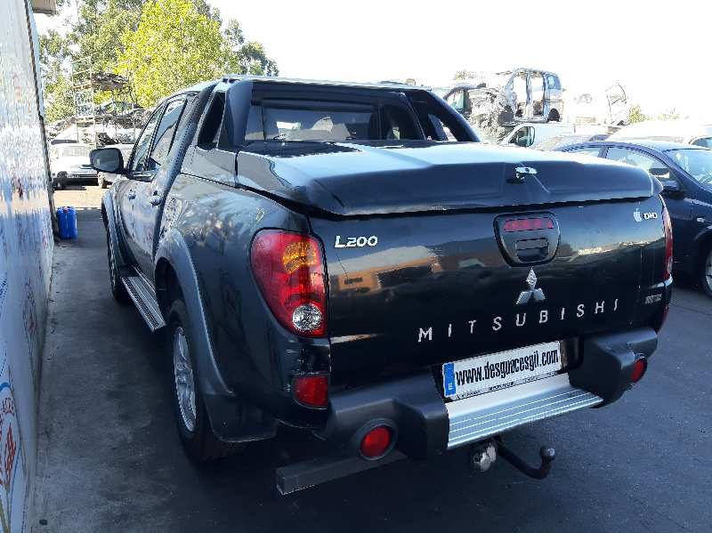 Mitsubishi L 200 (KA0/KB0) del que se desmontó esta pieza