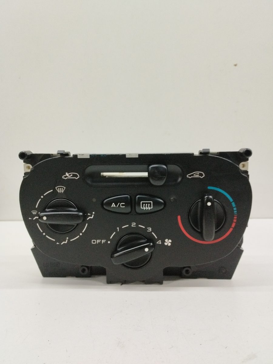 Comandos De Calefacción Peugeot 206 Berlina 1998-2010 XR 1.9L 51kW