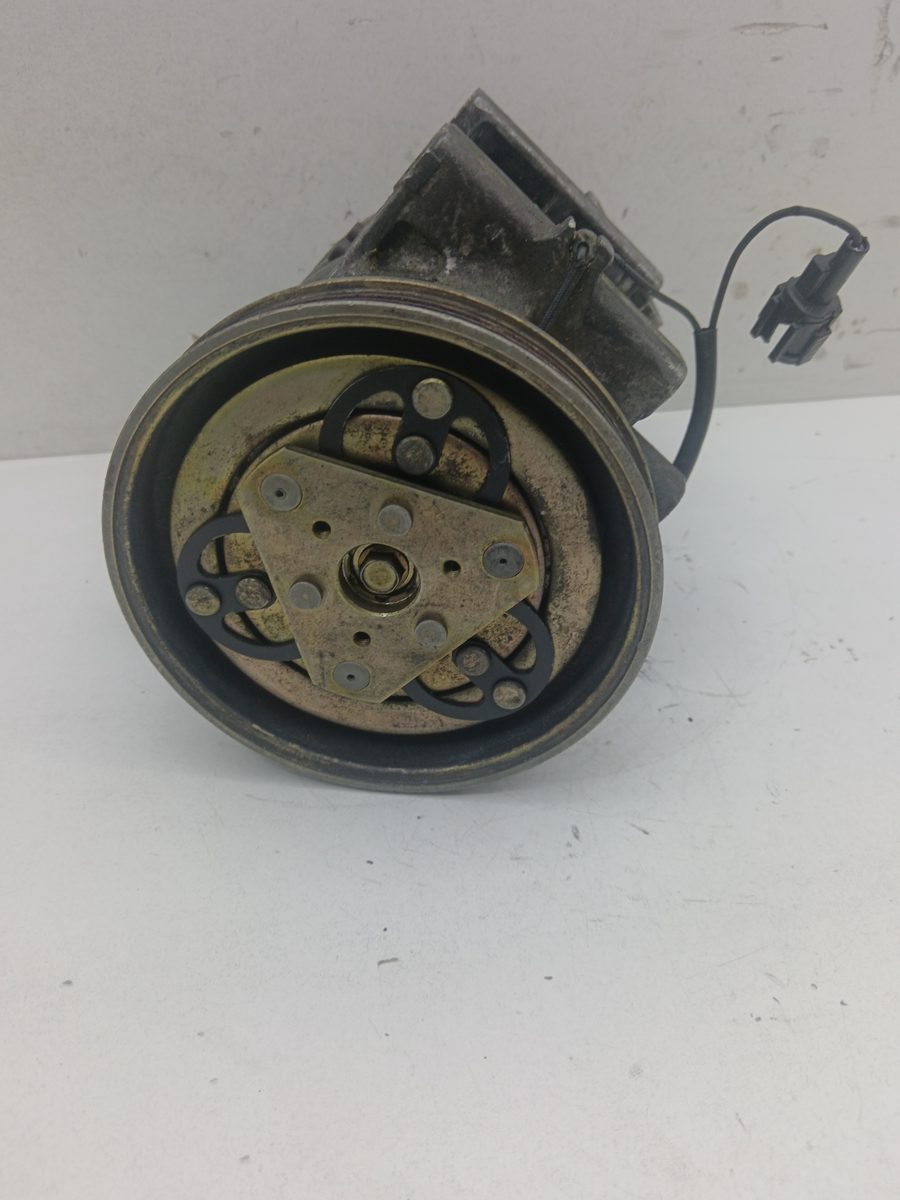 Compresor Aire Acondicionado Nissan Serena (C23M) 1992-2002