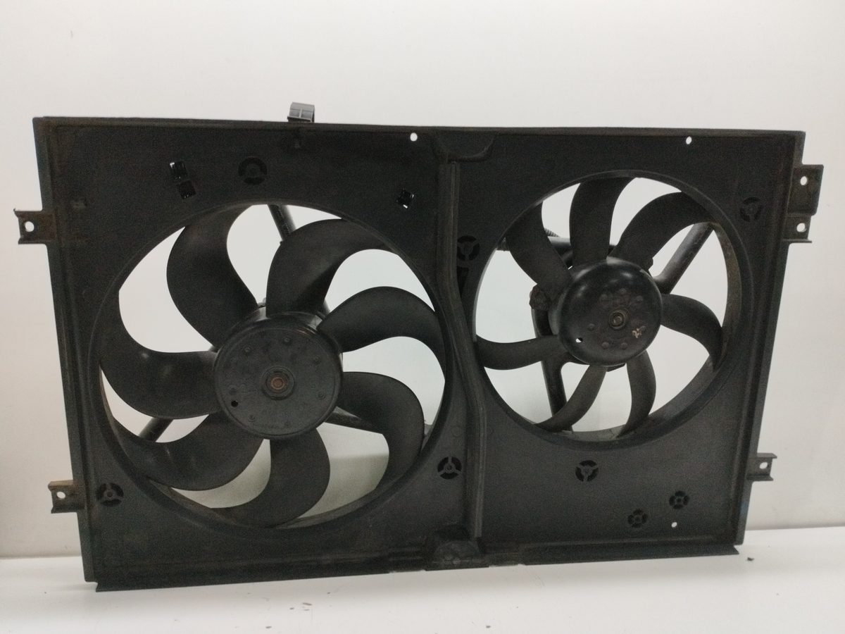 Electroventilador Audi A3 (8L) 1996-2003 1.9 TDI Ambiente 1.9L 96kW 881061860