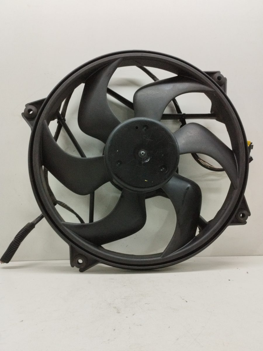 Electroventilador Citroën Xsara Picasso 1999-2011 1.6 HDi CAT (9HY / DV6TED4) 1831237016