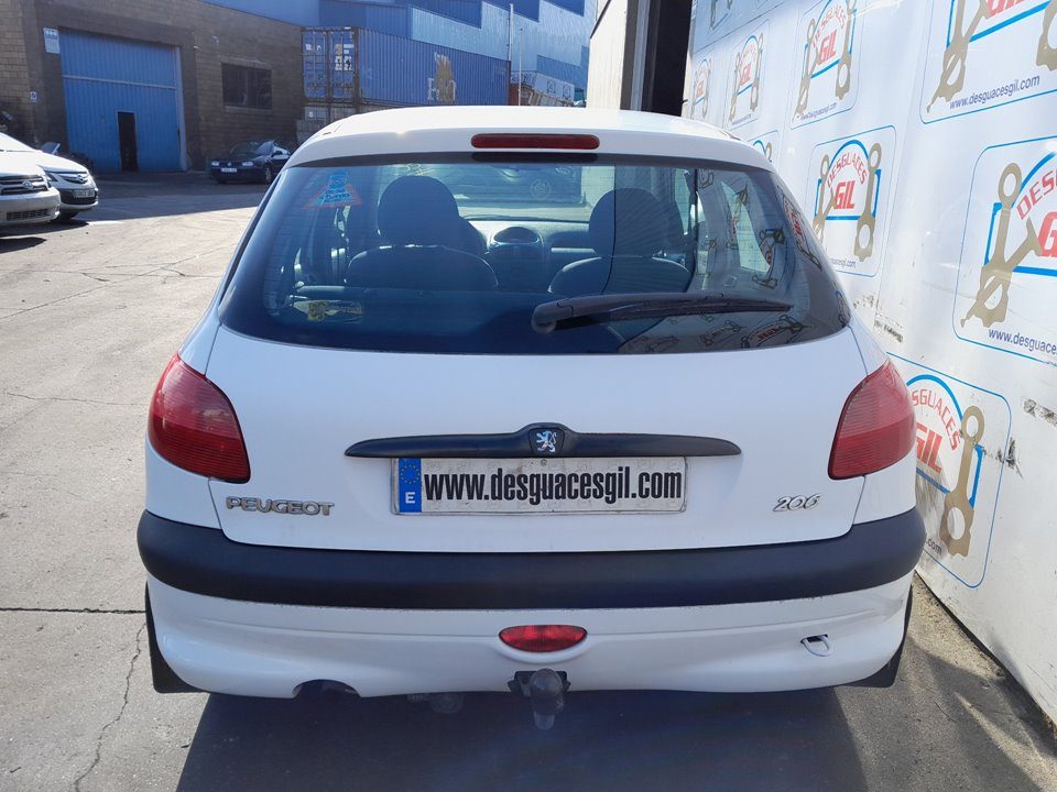 Peugeot 206 del que se desmontó esta pieza