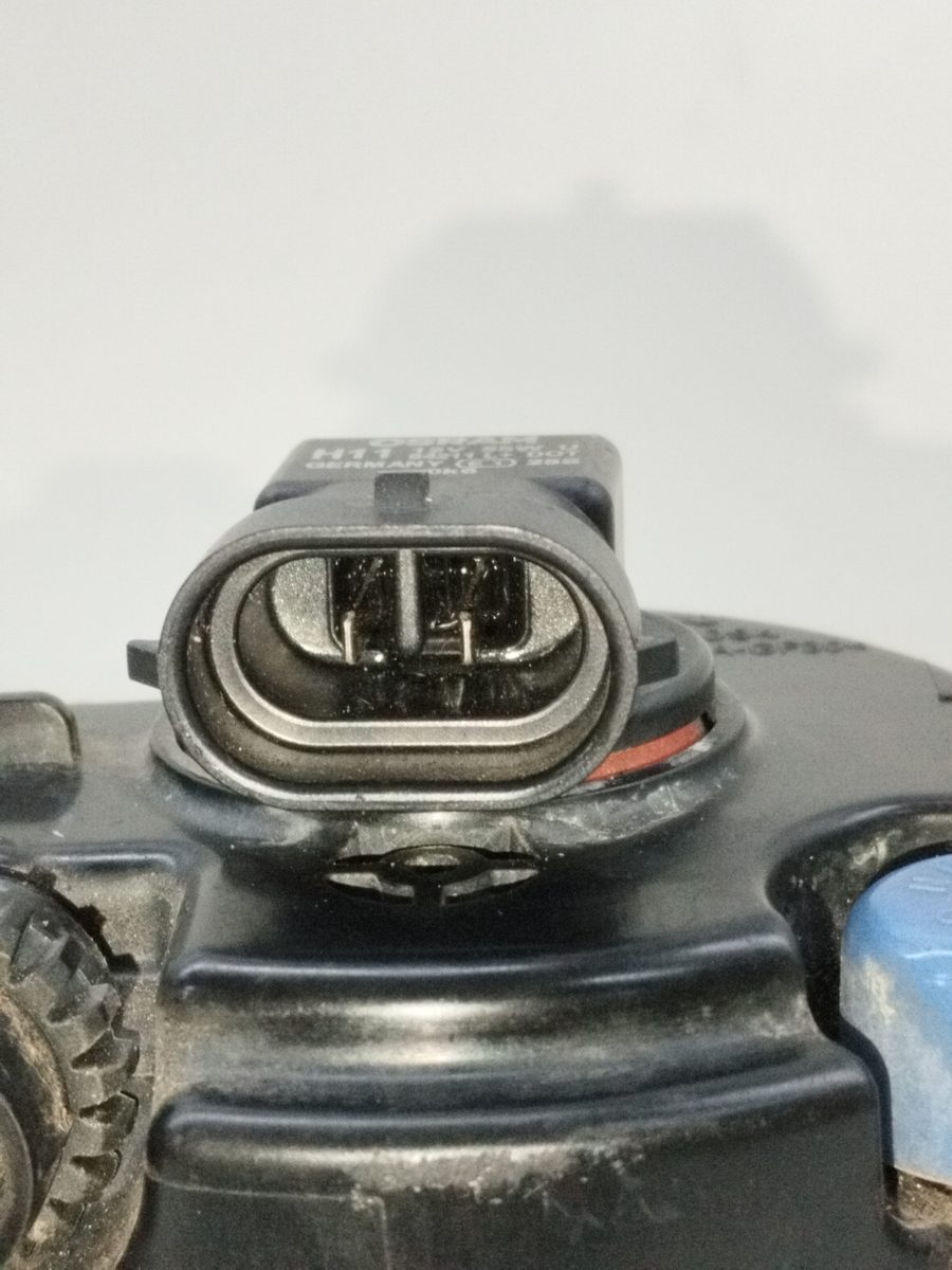 Faro Caminero Derecho Renault Megane III 5 P 2008-2016