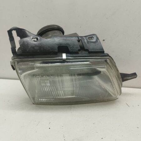 Faro Delantero Derecho Citroën Saxo 1996-2000 X