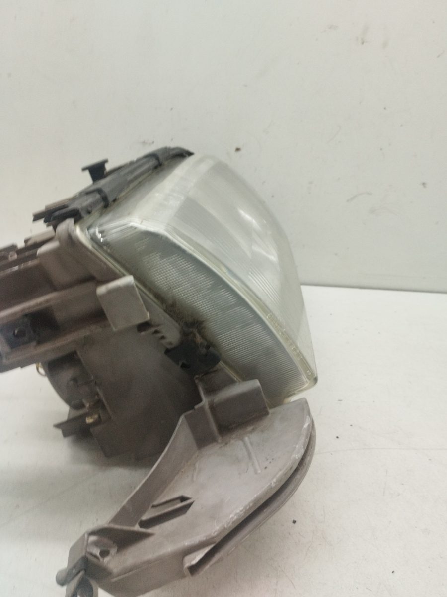 Faro Delantero Derecho Mercedes-Benz Clase C (W202) 1993-2000