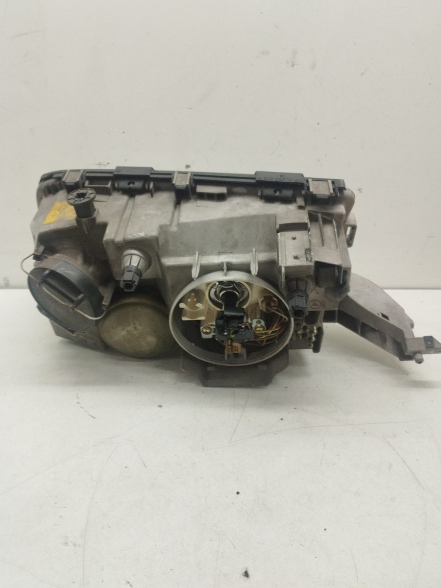 Faro Delantero Derecho Mercedes-Benz Clase C (W202) 1993-2000
