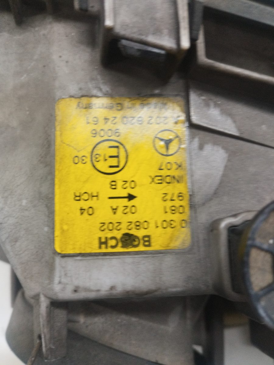 Faro Delantero Derecho Mercedes-Benz Clase C (W202) 1993-2000